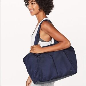 Lululemon Free to be Bag